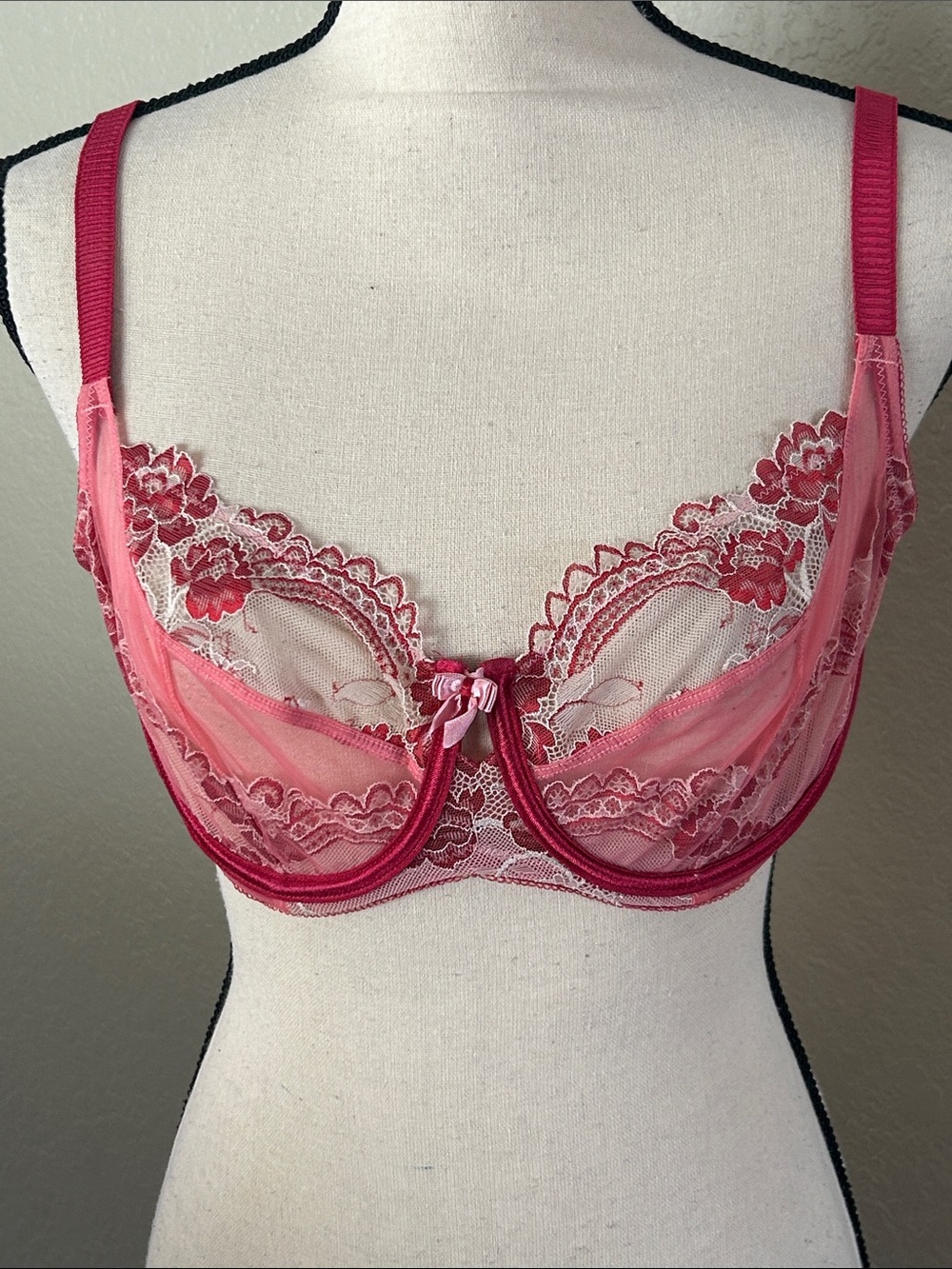 Soma PInk and Red Lacy Floral Bra